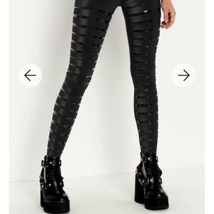 ISO ties that bind leggings